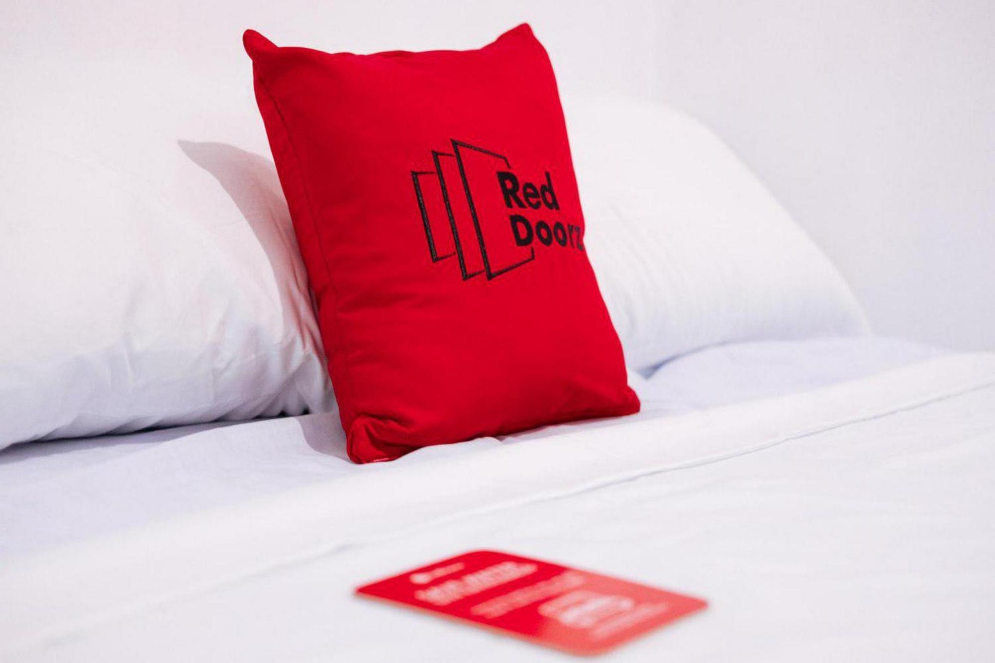 Reddoorz Near Sunrise Mall Mojokerto Exterior foto