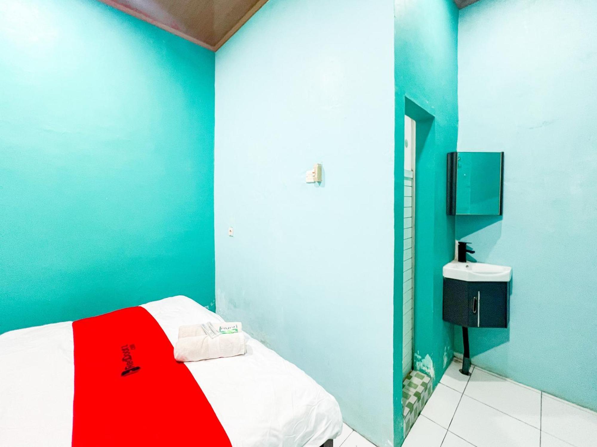 Reddoorz Near Sunrise Mall Mojokerto Exterior foto