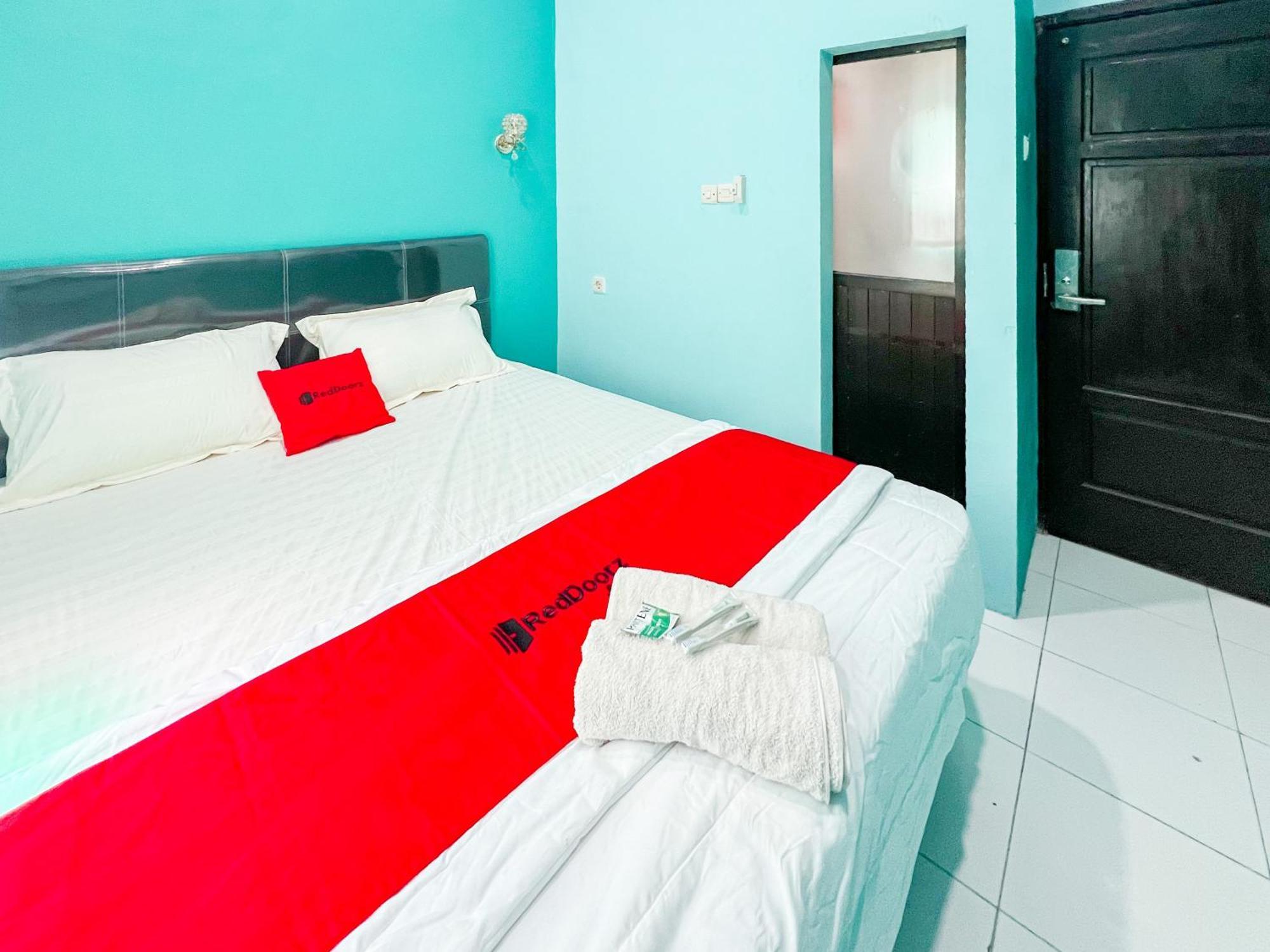 Reddoorz Near Sunrise Mall Mojokerto Exterior foto