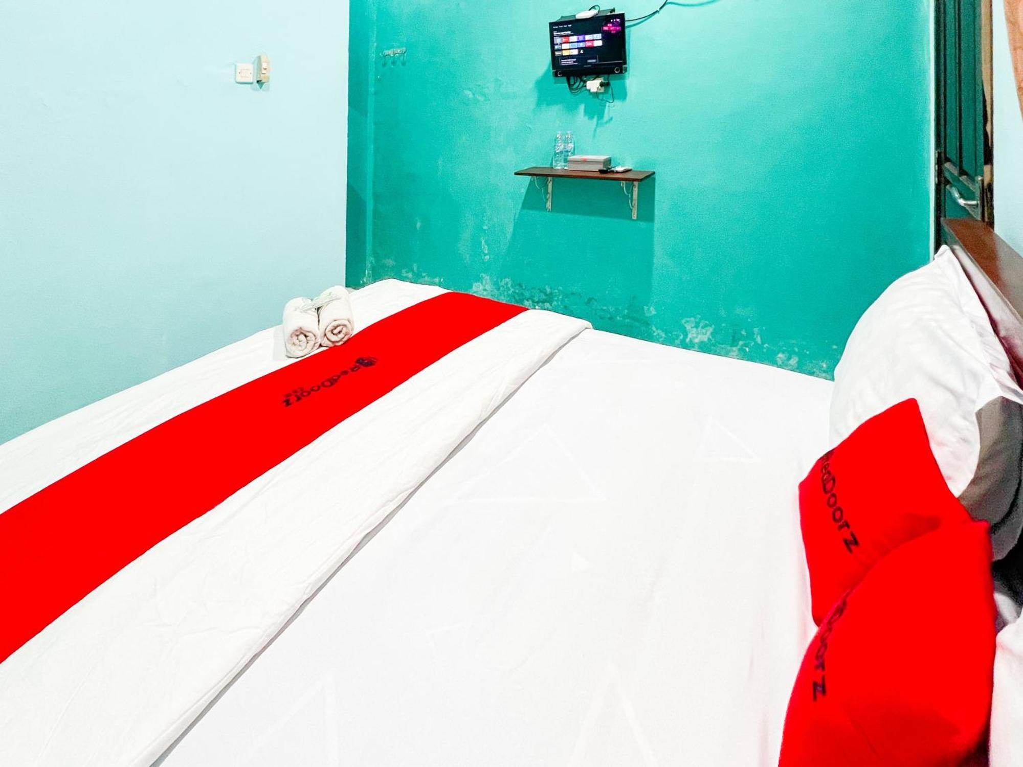 Reddoorz Near Sunrise Mall Mojokerto Exterior foto