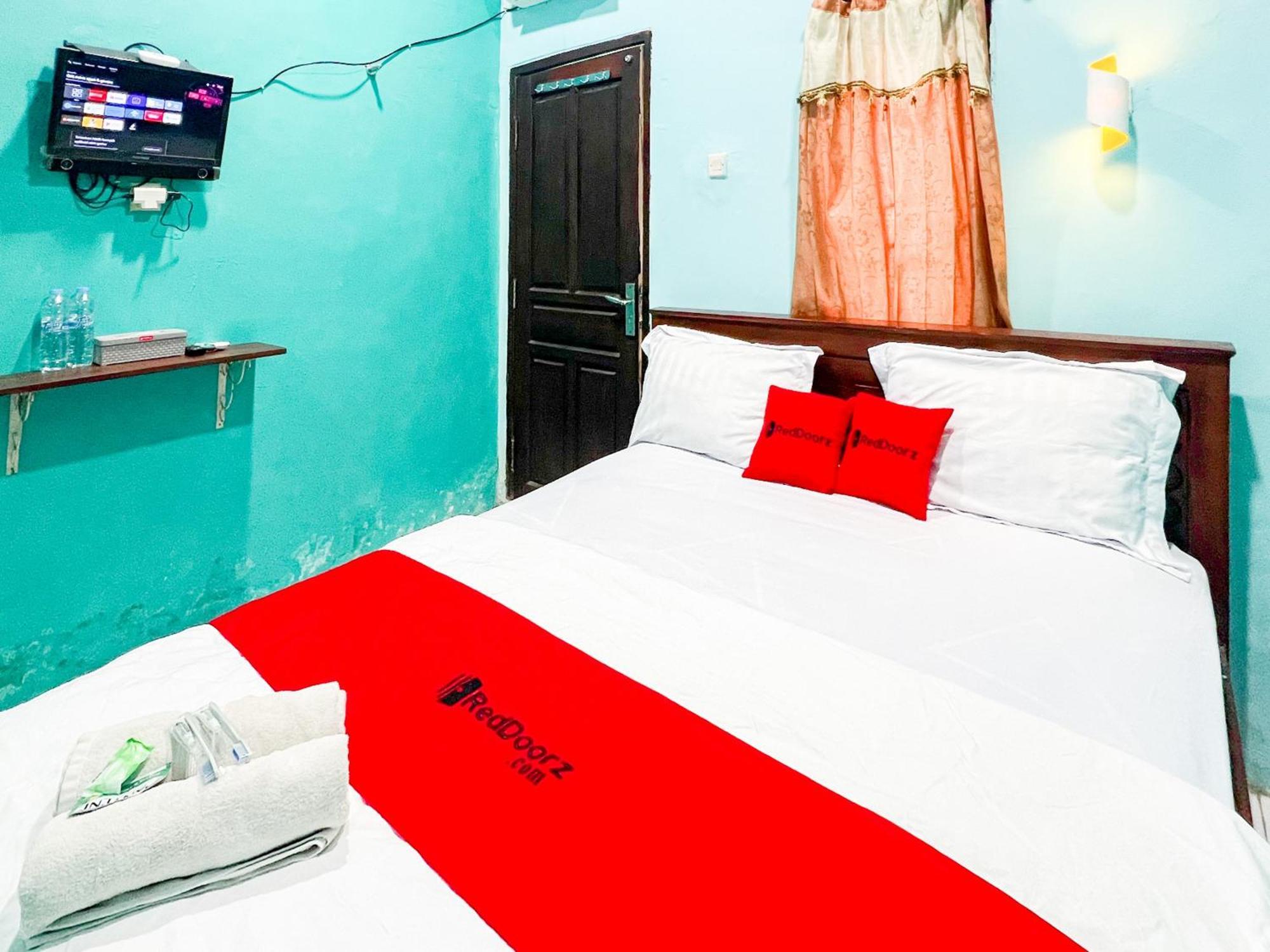 Reddoorz Near Sunrise Mall Mojokerto Exterior foto